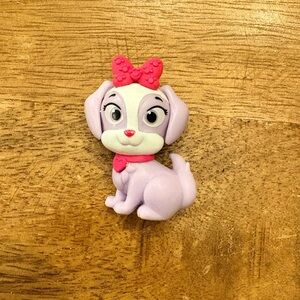 Disney Minnie Mouse Polka Dot Pets mini figure of the character Cream Puff